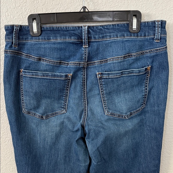 Maurices Everflex High-rise curvy Dark Blue Straight Leg Jeans 12L long - Picture 3 of 7